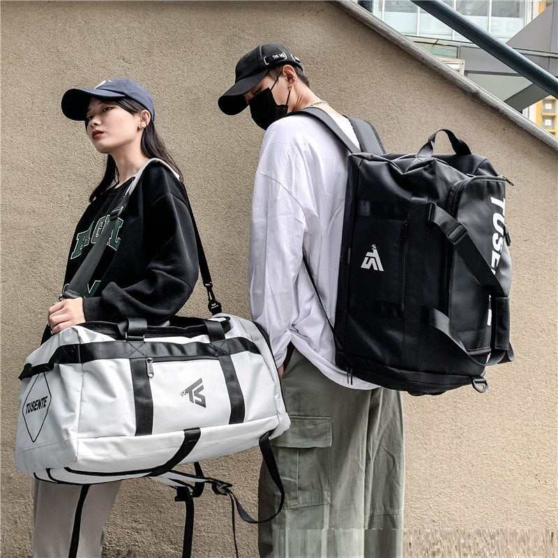 Waterproof gym bag in light gray and black, urban style, made of Oxford cloth.